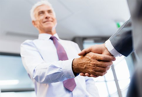 Foto Unsere Kundenkartei bringt Verk�ufer und K�ufer zusammen.